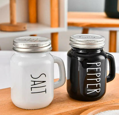 Salt and Pepper Shaker - Set of 2